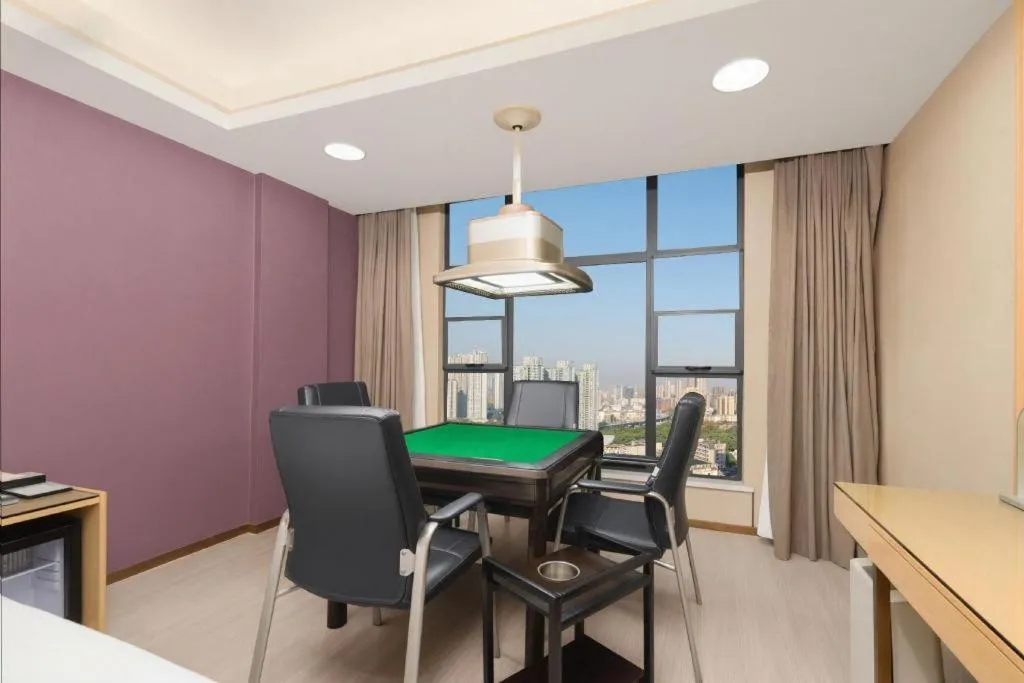 Lavande Hotels· Jingzhou Jianli