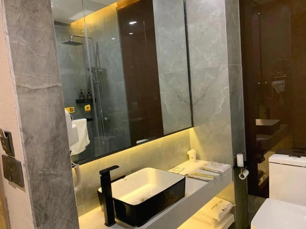 IU Hotels· Tianjin Houtai Chengjian University Haitai Industrial Park