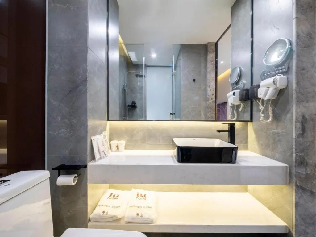 IU Hotels· Tianjin Houtai Chengjian University Haitai Industrial Park