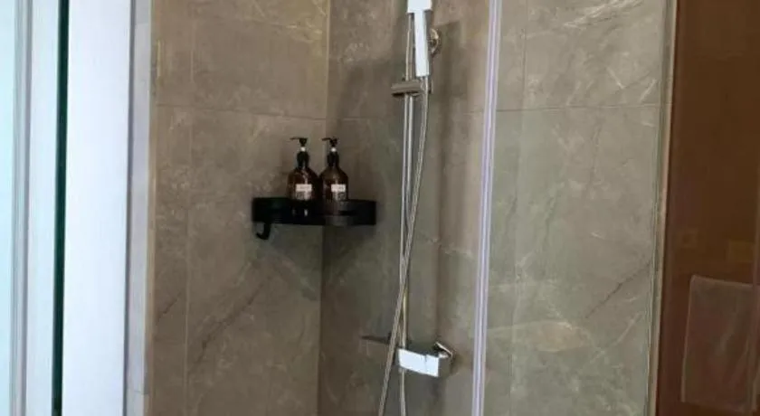 IU Hotels· Tianjin Houtai Chengjian University Haitai Industrial Park