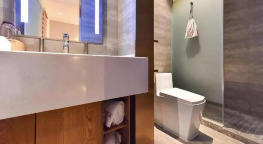 James Joyce Coffetel Shijiazhuang the Mixc Jinyuan Tower Airport Bus