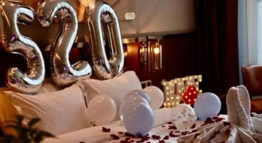 James Joyce Coffetel Shijiazhuang the Mixc Jinyuan Tower Airport Bus