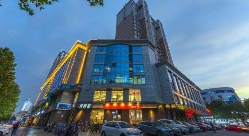 James Joyce Coffetel Shijiazhuang the Mixc Jinyuan Tower Airport Bus