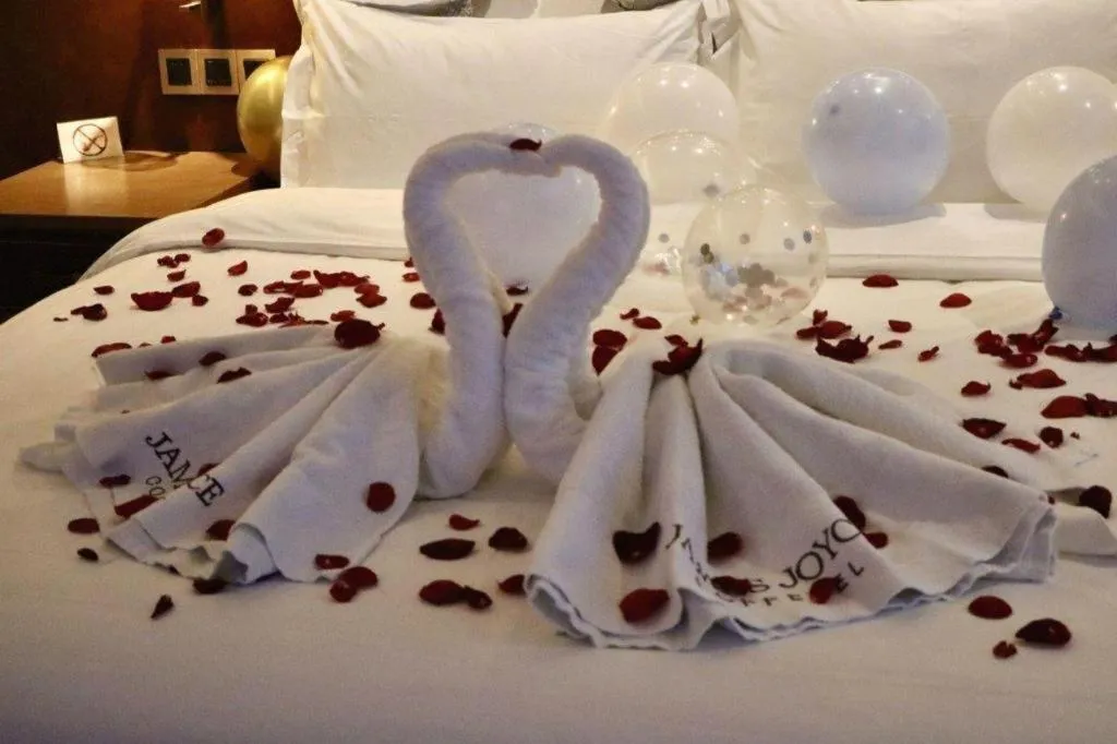 Bed in James Joyce Coffetel Shijiazhuang the Mixc Jinyuan Tower Airport Bus