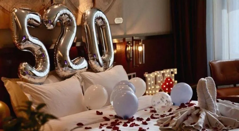 James Joyce Coffetel Shijiazhuang the Mixc Jinyuan Tower Airport Bus