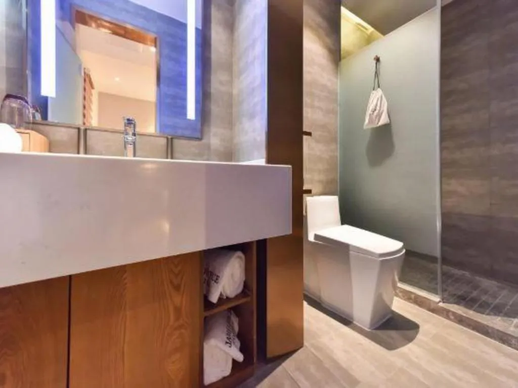 James Joyce Coffetel Shijiazhuang the Mixc Jinyuan Tower Airport Bus