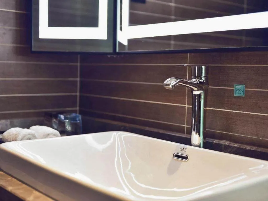 Xana Hotelle Luzhou High-Speed Railway Station Trading Market Passenger Terminal