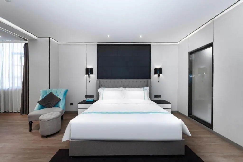 Bed in Xana Hotelle Luzhou High-Speed Railway Station Trading Market Passenger Terminal