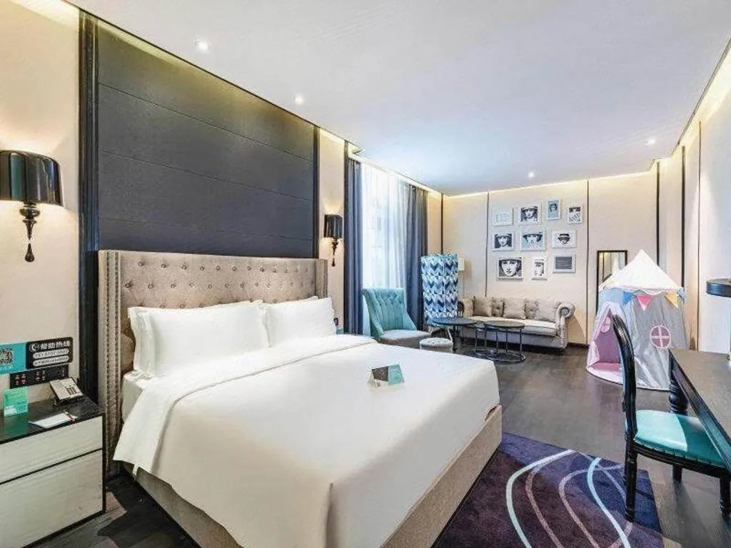 Bed in Xana Hotelle Luzhou High-Speed Railway Station Trading Market Passenger Terminal