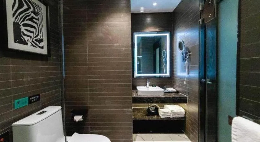 Xana Hotelle Luzhou High-Speed Railway Station Trading Market Passenger Terminal