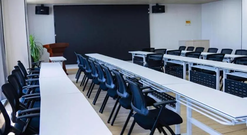 Magnotel Tongxiang Shimao Center