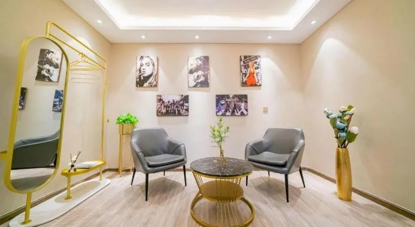 Magnotel Tongxiang Shimao Center