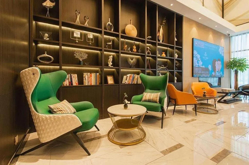 Magnotel Tongxiang Shimao Center