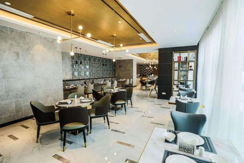 Magnotel Tongxiang Shimao Center