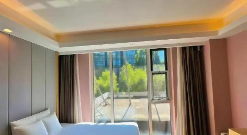 Bed in Lavande Hotel Beijing Fangshan Changyang Metro Station