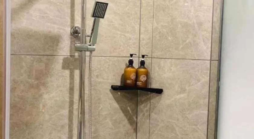 IU Hotels· Wuhan Jianghan Road Metro Station