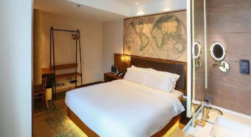 Bed in James Joyce Coffetel Changchun People's Square