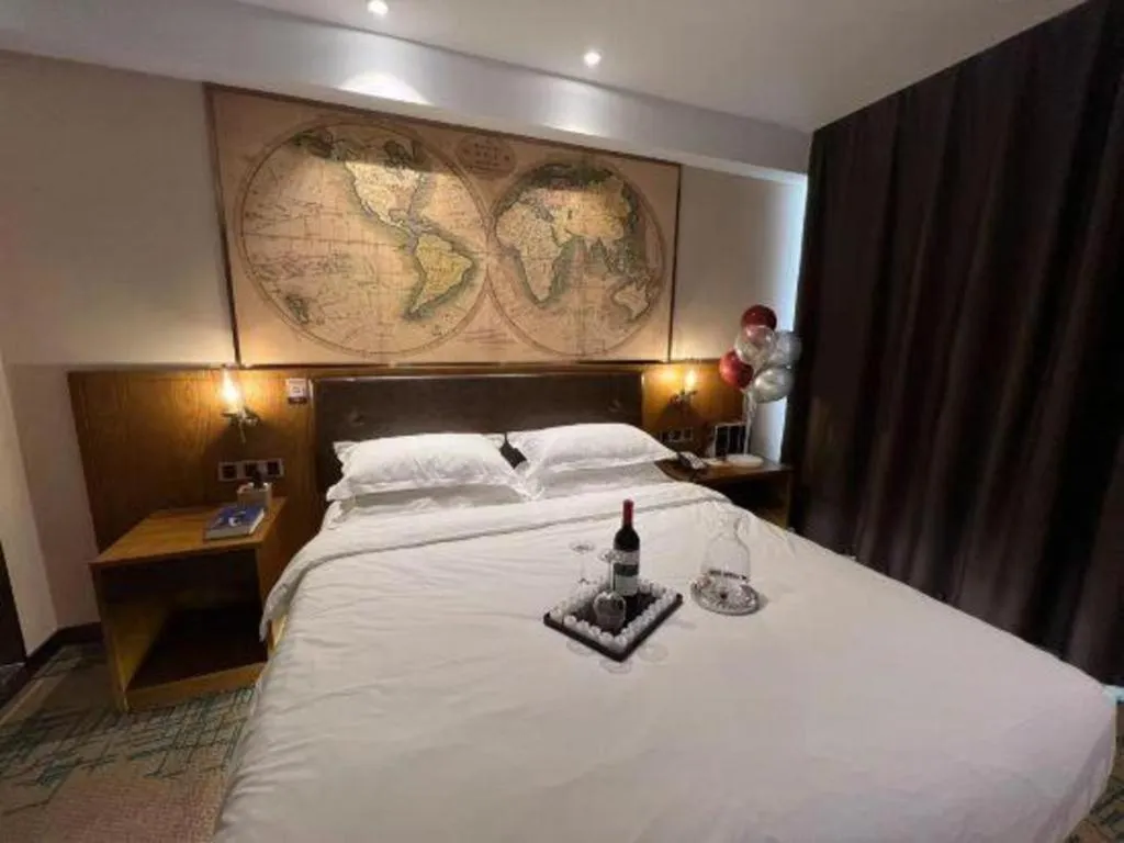 Bed in James Joyce Coffetel Changchun People's Square