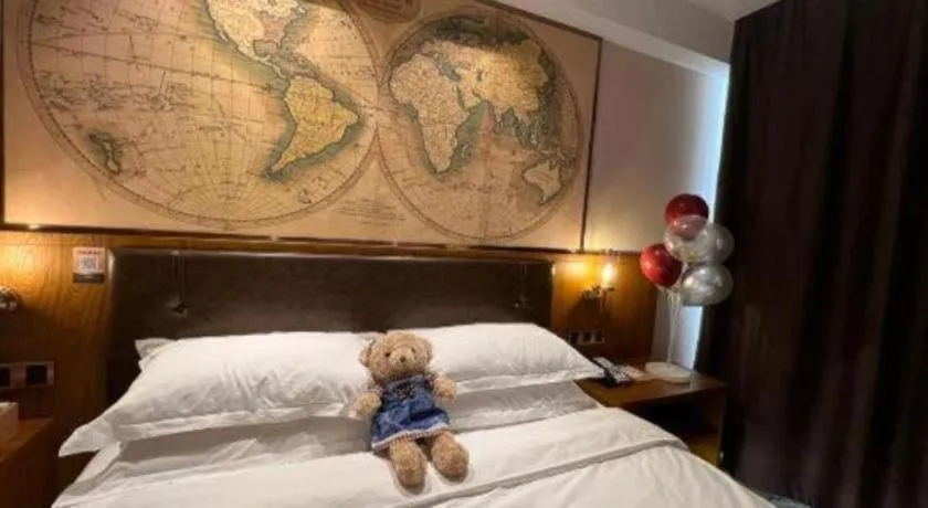 Bed in James Joyce Coffetel Changchun People's Square