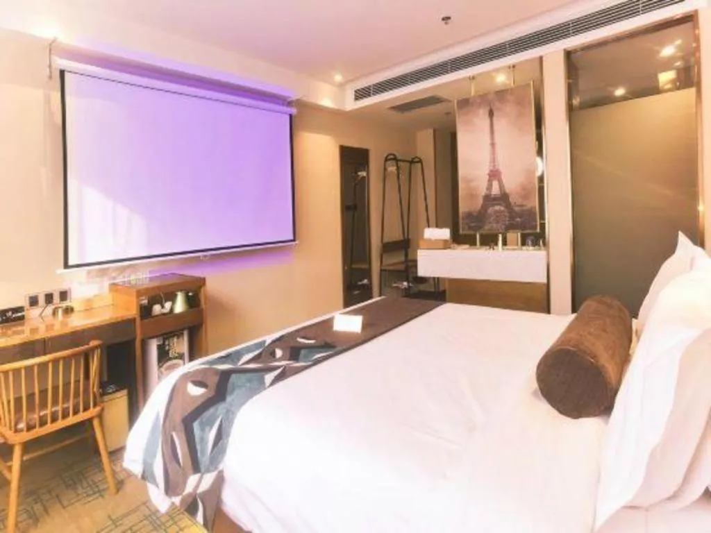 Bed in James Joyce Coffetel Changchun People's Square