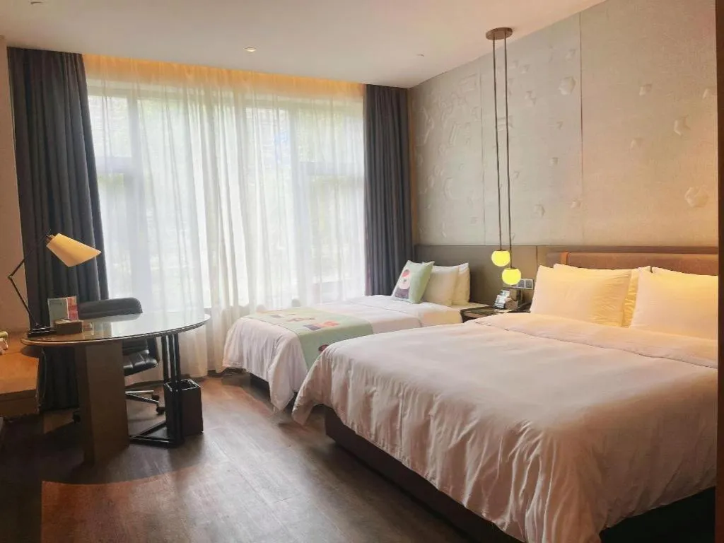 Bed in Zhejiang Cloud Mountain Deefly Hotel