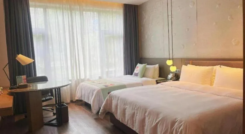 Bed in Zhejiang Cloud Mountain Deefly Hotel