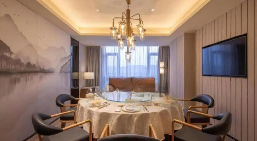 Zhejiang Cloud Mountain Deefly Hotel