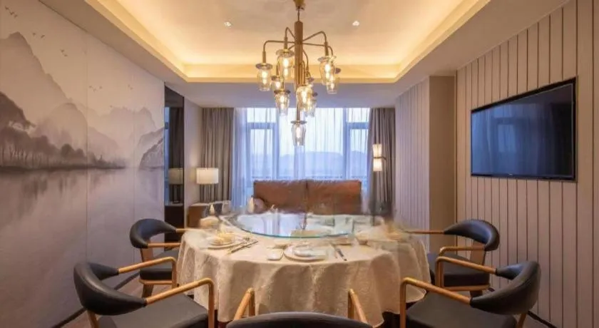 Zhejiang Cloud Mountain Deefly Hotel