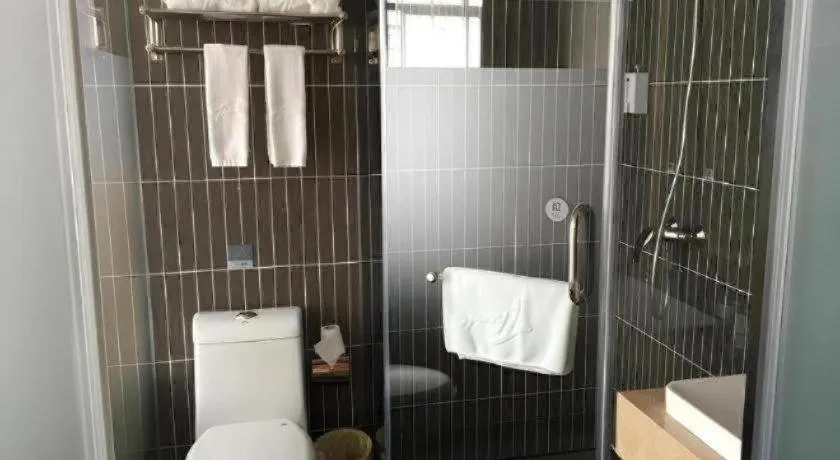 Thank Inn Hotel Hubei Huanggang Hong'an County Hong'an No.1 Middle School