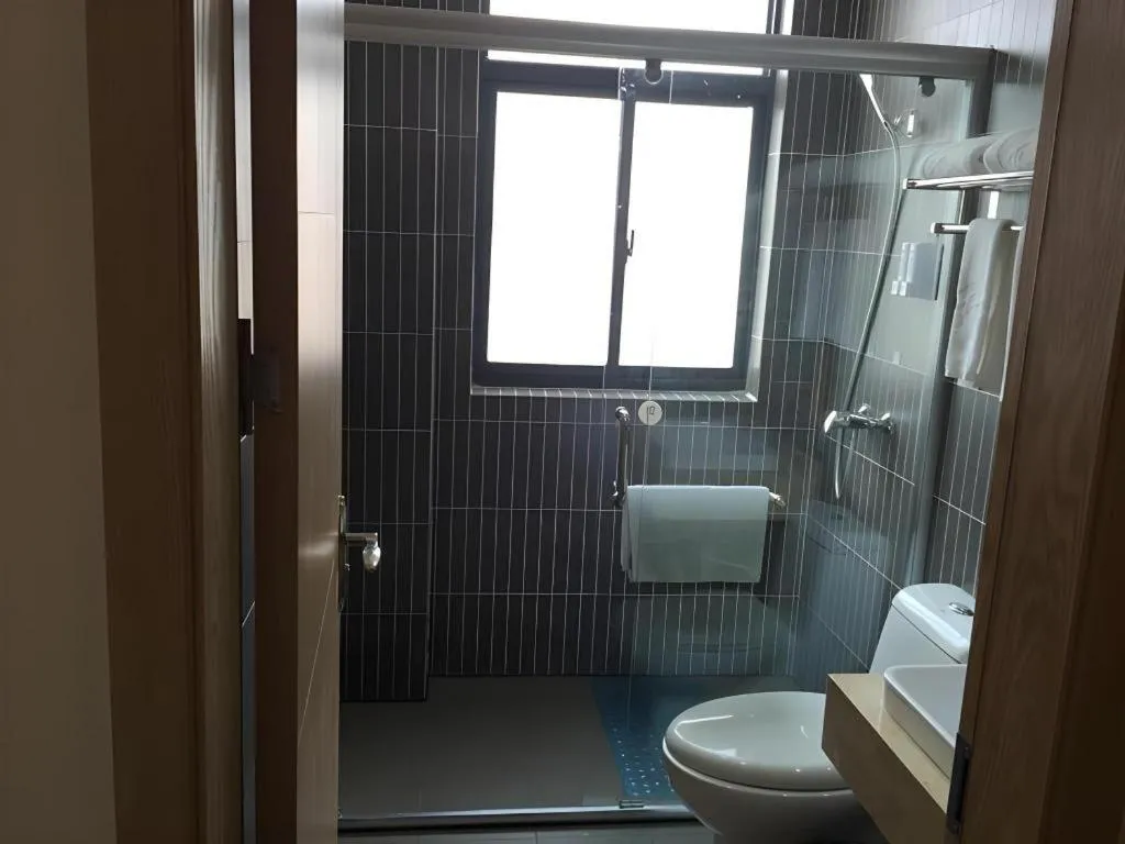 Thank Inn Hotel Hubei Huanggang Hong'an County Hong'an No.1 Middle School