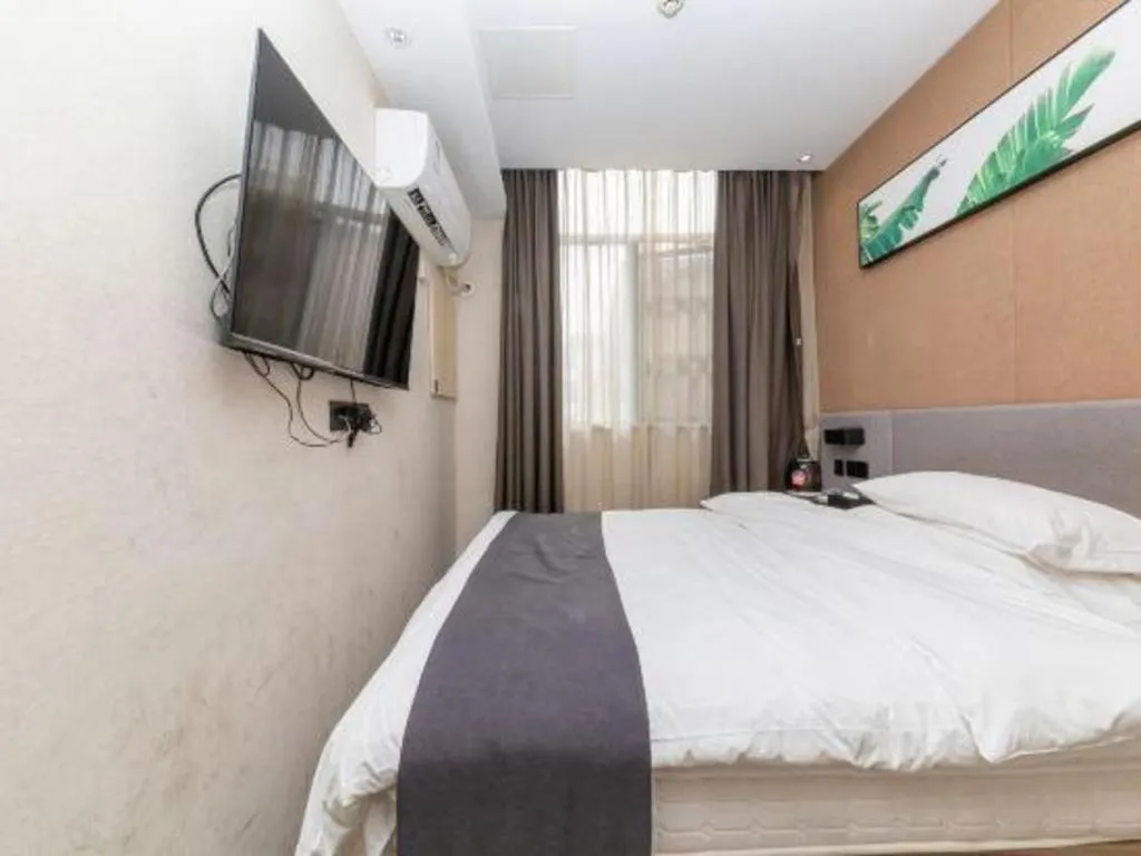 Bed in UP and IN Hotel Jiangxi Nanchang City Nanchang County Liantang Zhong Avenue Huarunwanjia