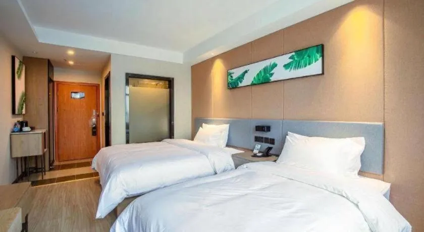 Bed in UP and IN Hotel Jiangxi Nanchang City Nanchang County Liantang Zhong Avenue Huarunwanjia