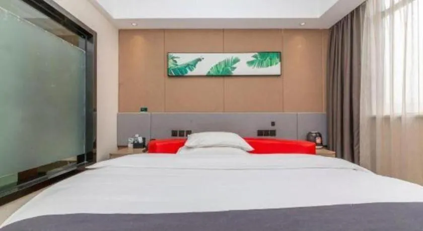 Bed in UP and IN Hotel Jiangxi Nanchang City Nanchang County Liantang Zhong Avenue Huarunwanjia