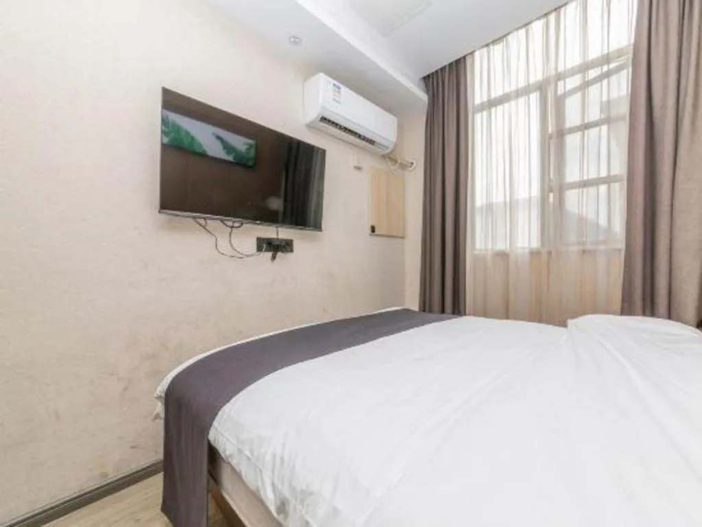 Bed in UP and IN Hotel Jiangxi Nanchang City Nanchang County Liantang Zhong Avenue Huarunwanjia