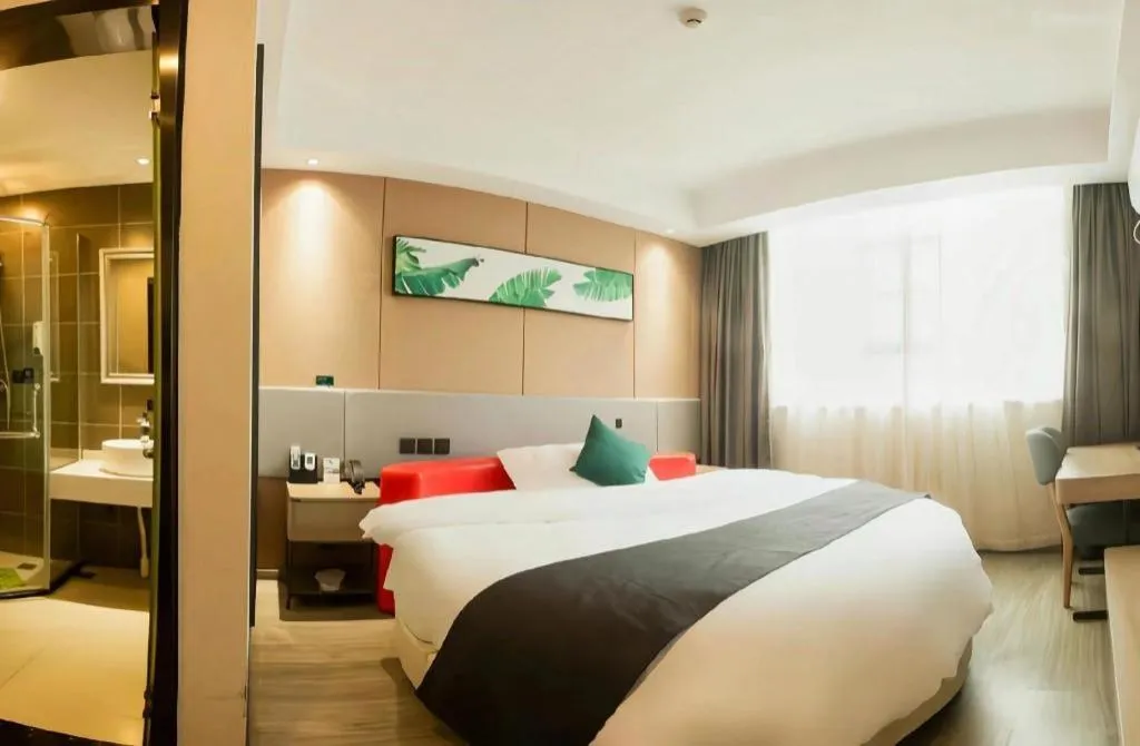 Bed in UP and IN Hotel Jiangxi Nanchang City Nanchang County Liantang Zhong Avenue Huarunwanjia