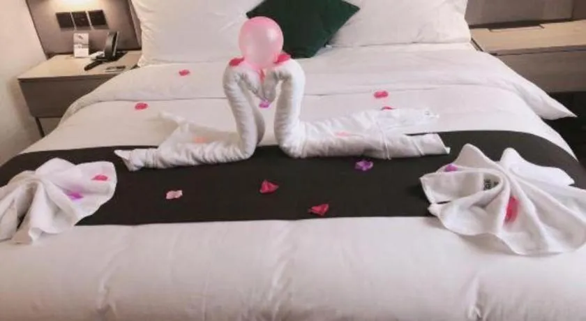 Bed in UP and IN Hotel Jiangxi Nanchang City Nanchang County Liantang Zhong Avenue Huarunwanjia