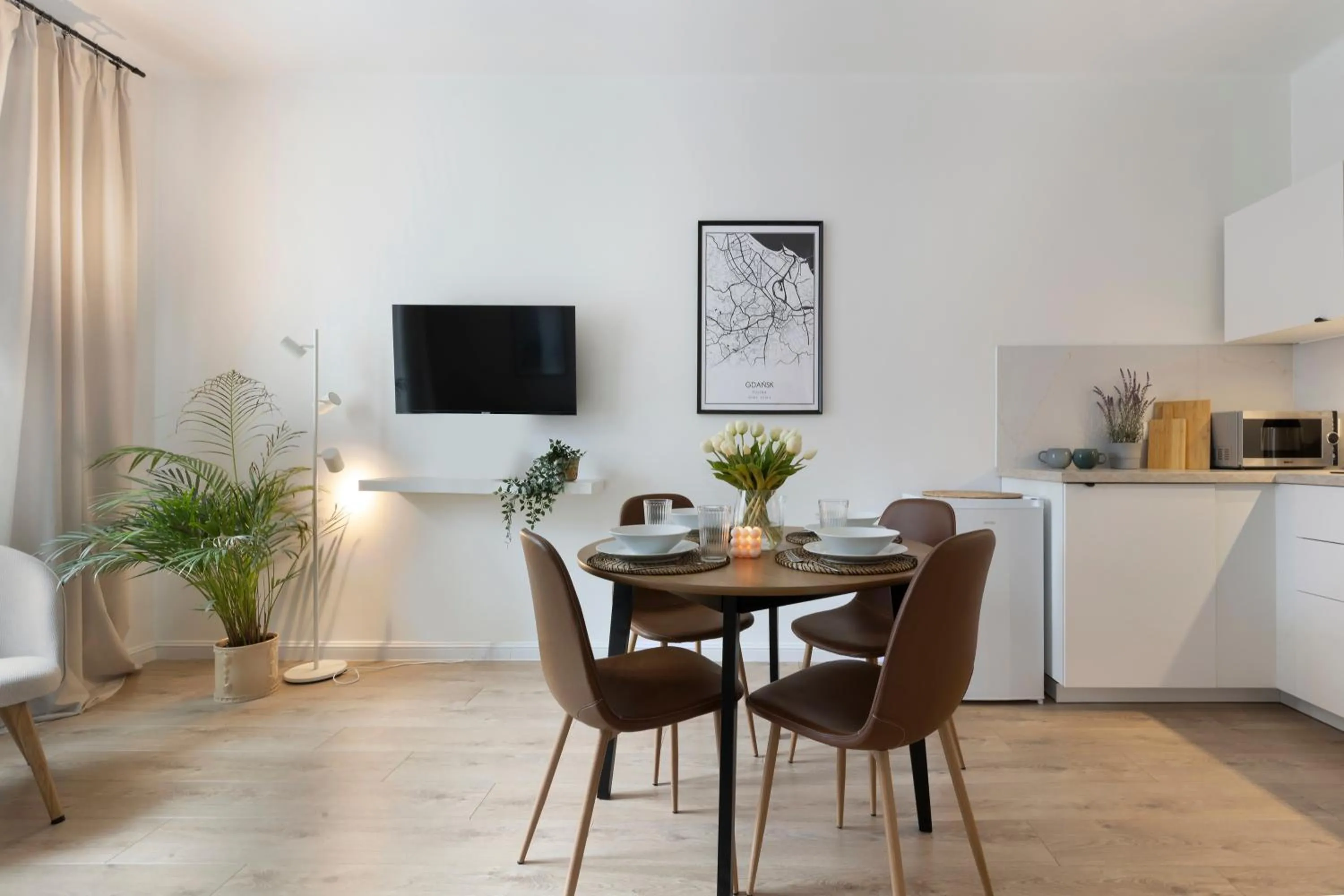 TV and multimedia in Elite Apartments Podbielańska Center