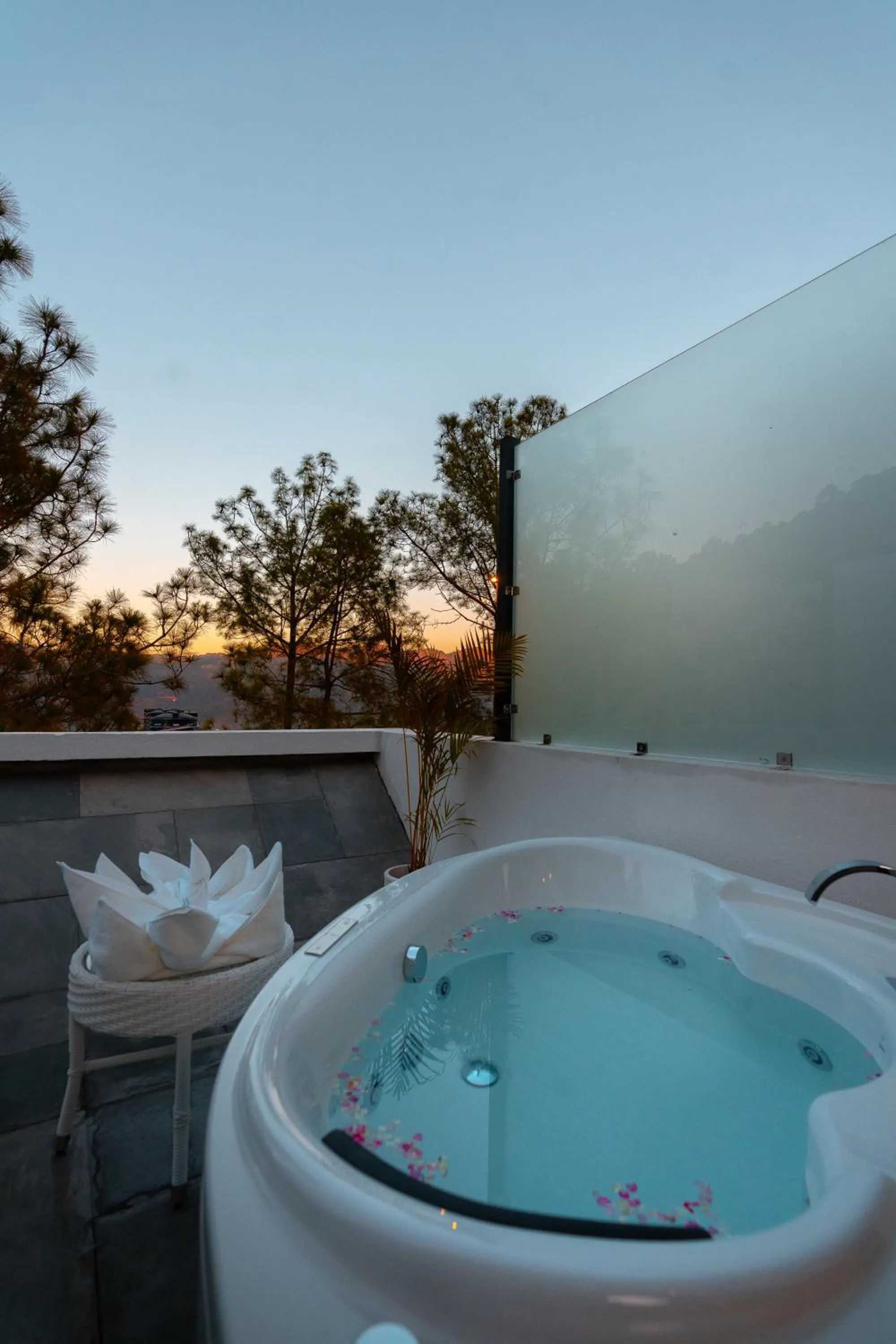 Bathroom in Velmore Kasauli Operated by Royal Orchid Hotel Ltd.