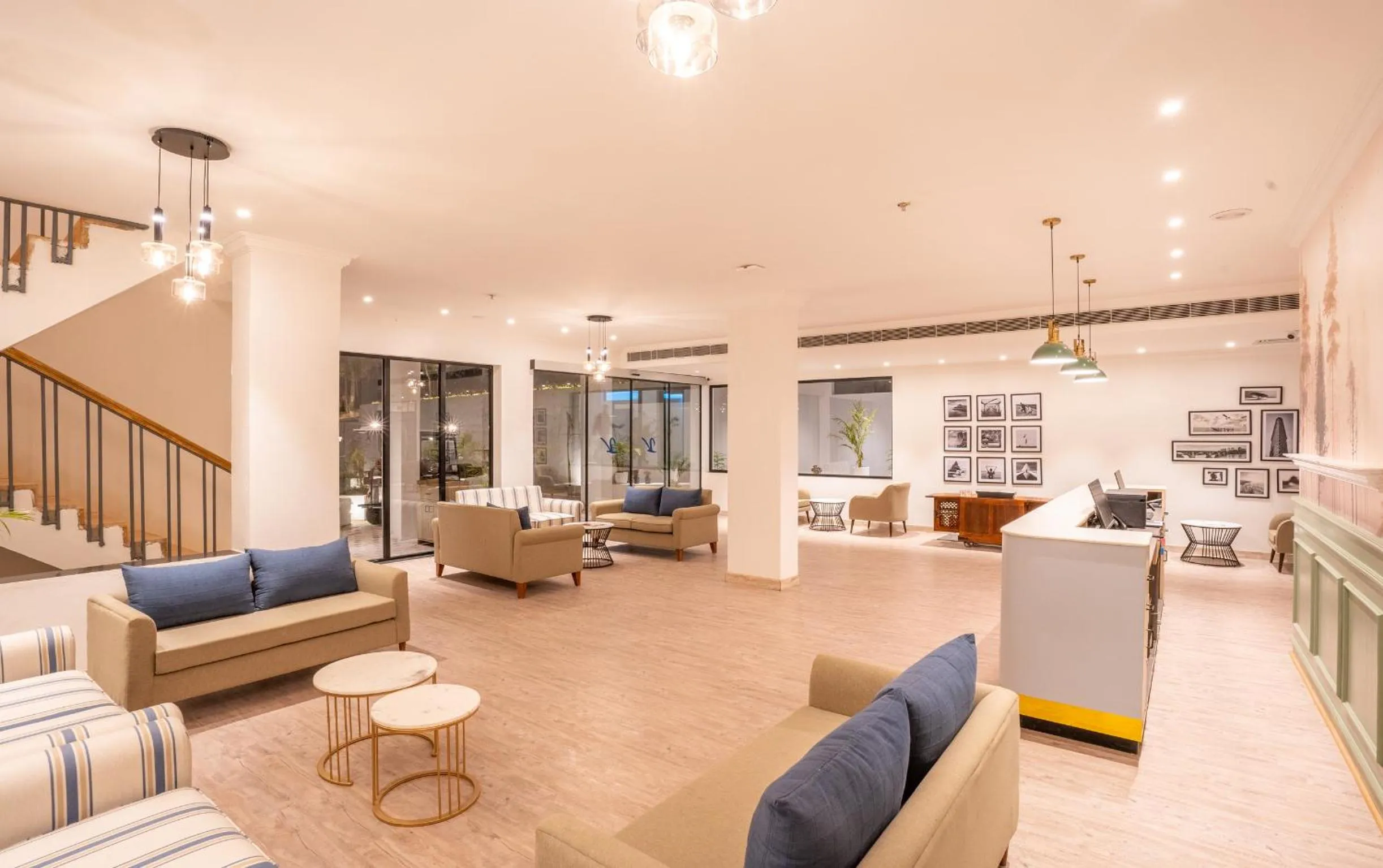 Lobby or reception in Velmore Kasauli Operated by Royal Orchid Hotel Ltd.