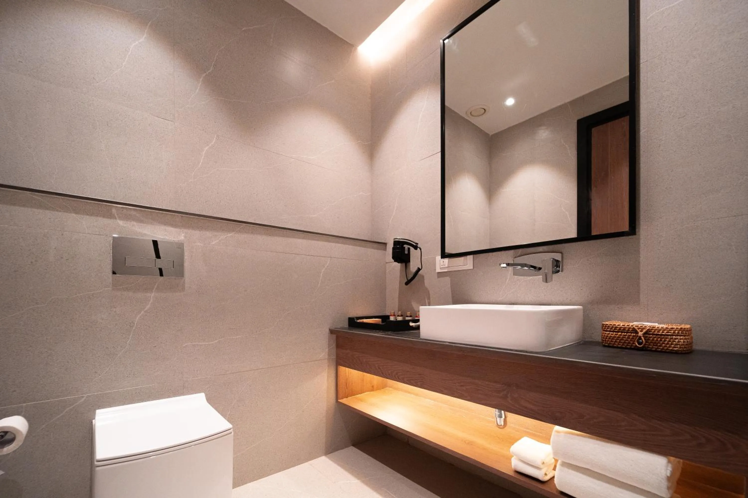 Bathroom in Velmore Kasauli Operated by Royal Orchid Hotel Ltd.