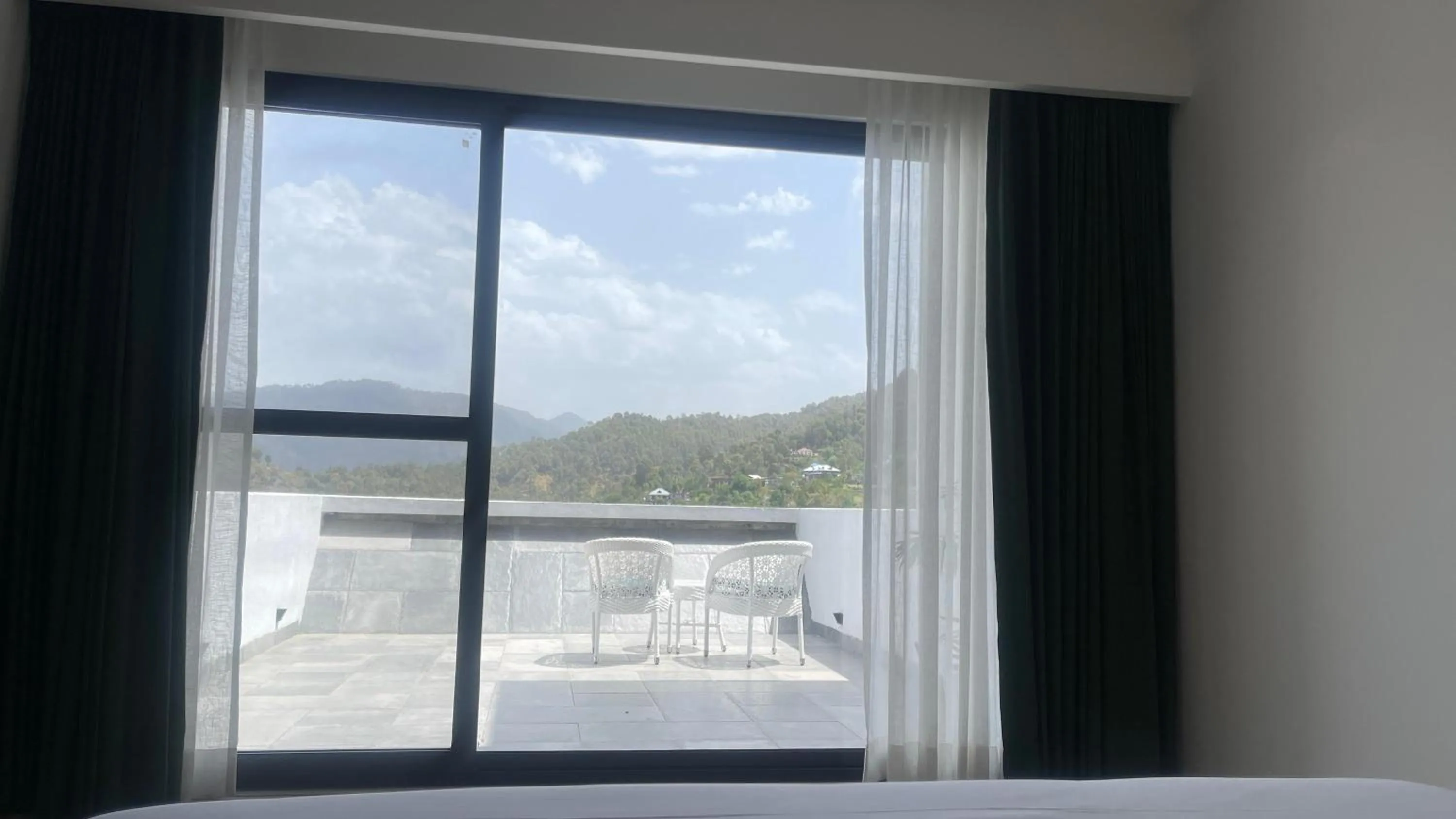 Mountain view, Bed in Velmore Kasauli Operated by Royal Orchid Hotel Ltd.