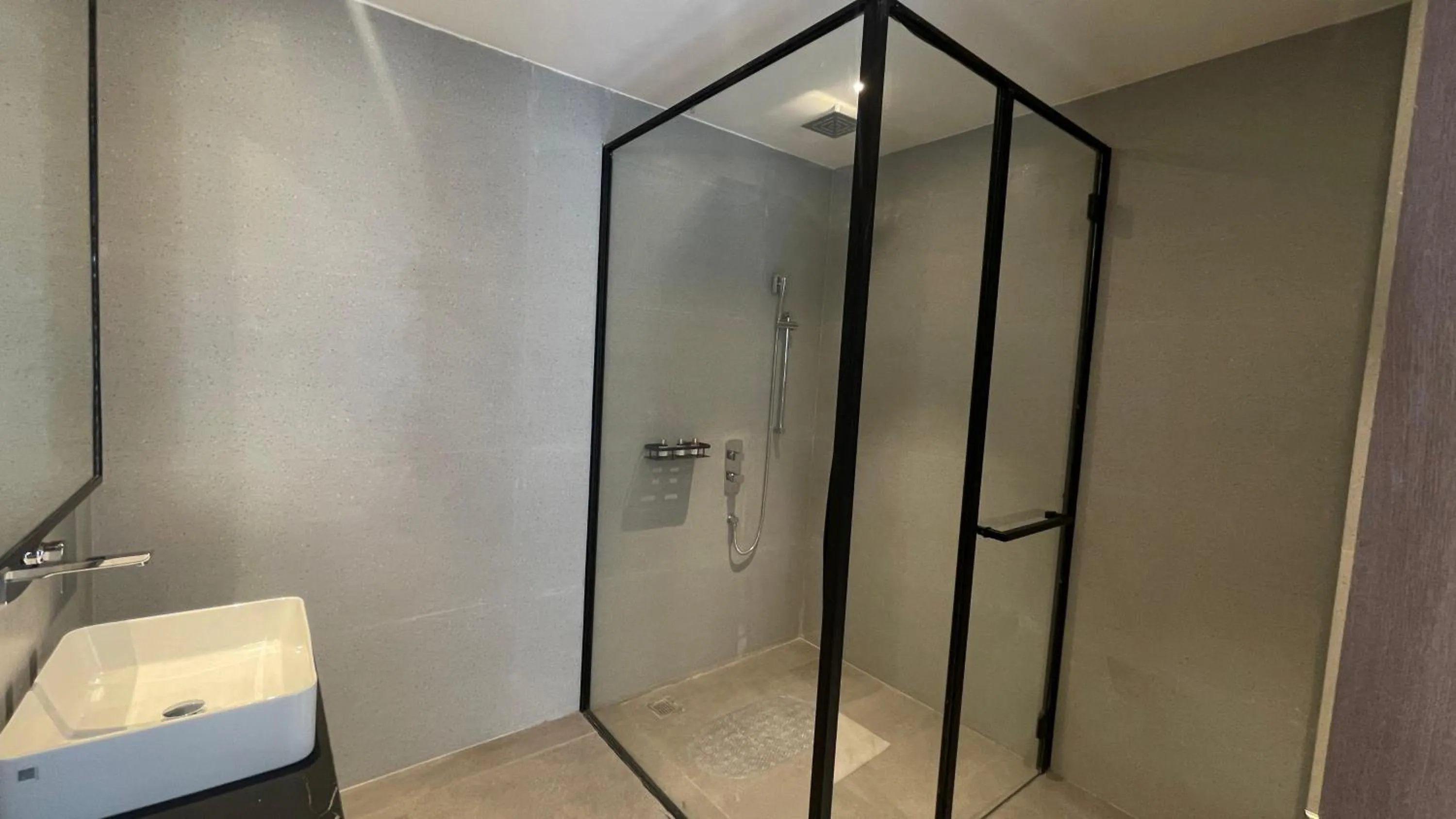 Bathroom in Velmore Kasauli Operated by Royal Orchid Hotel Ltd.