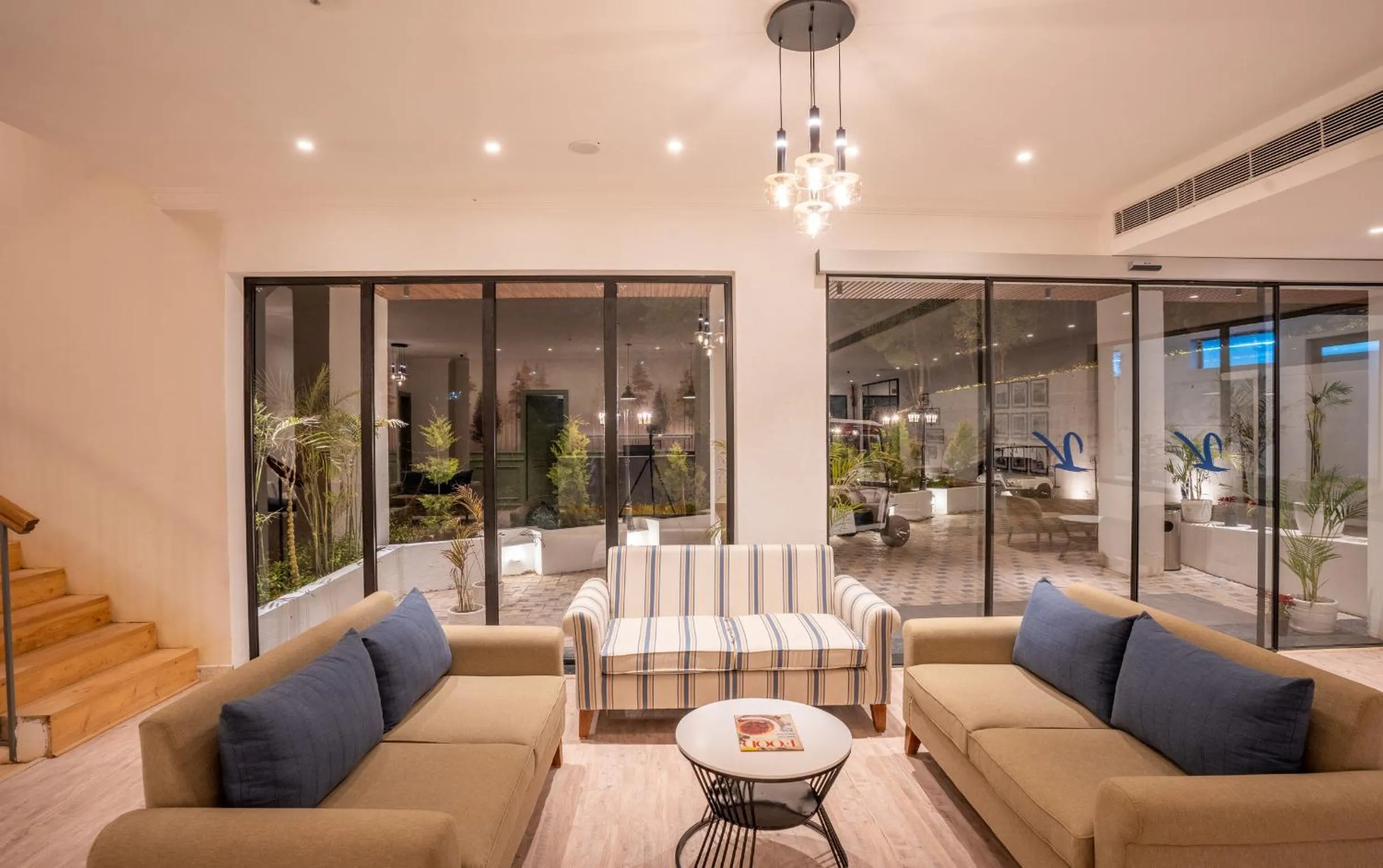 Lobby or reception in Velmore Kasauli Operated by Royal Orchid Hotel Ltd.