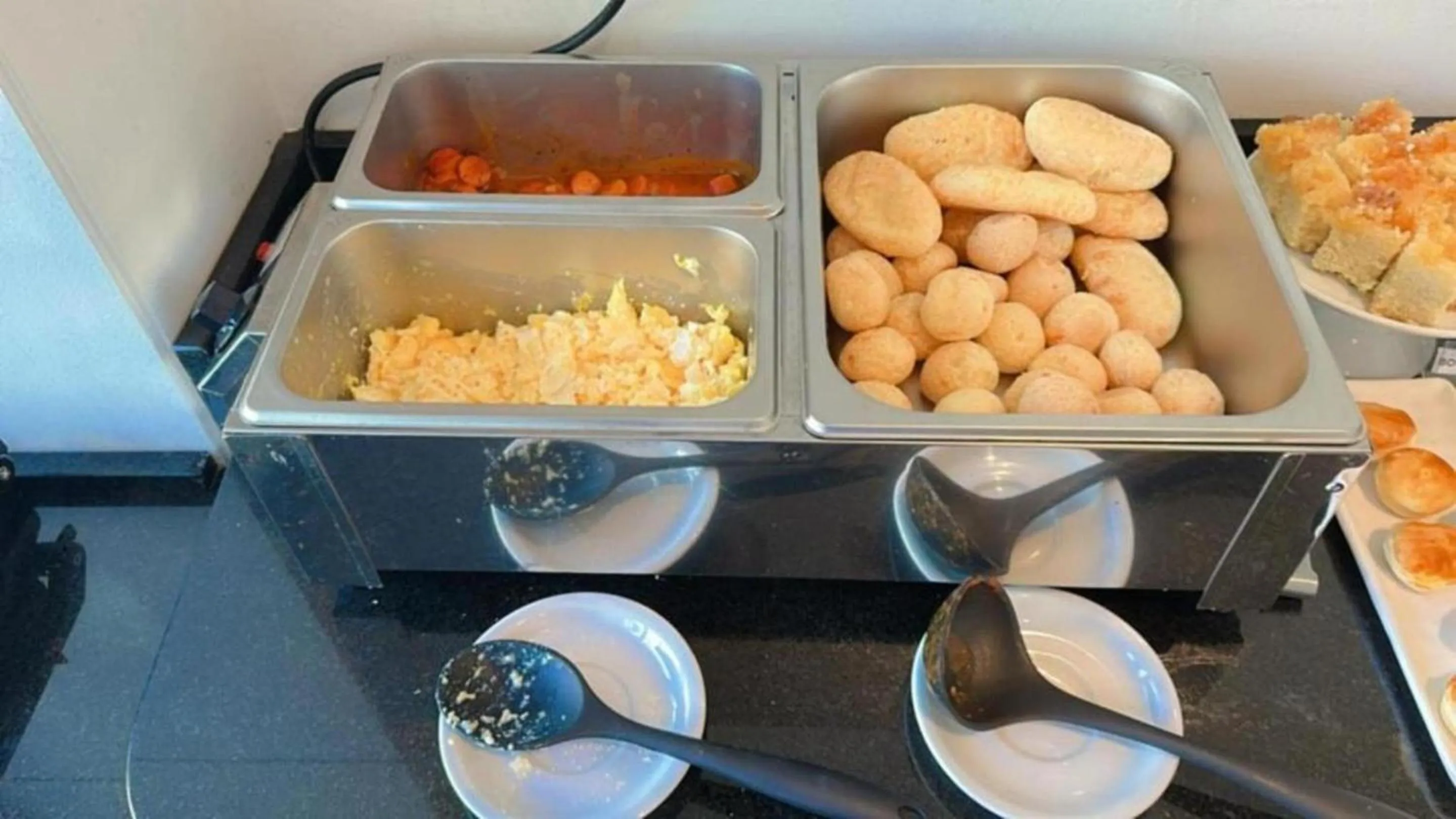 Food in Lym Flat Hotel