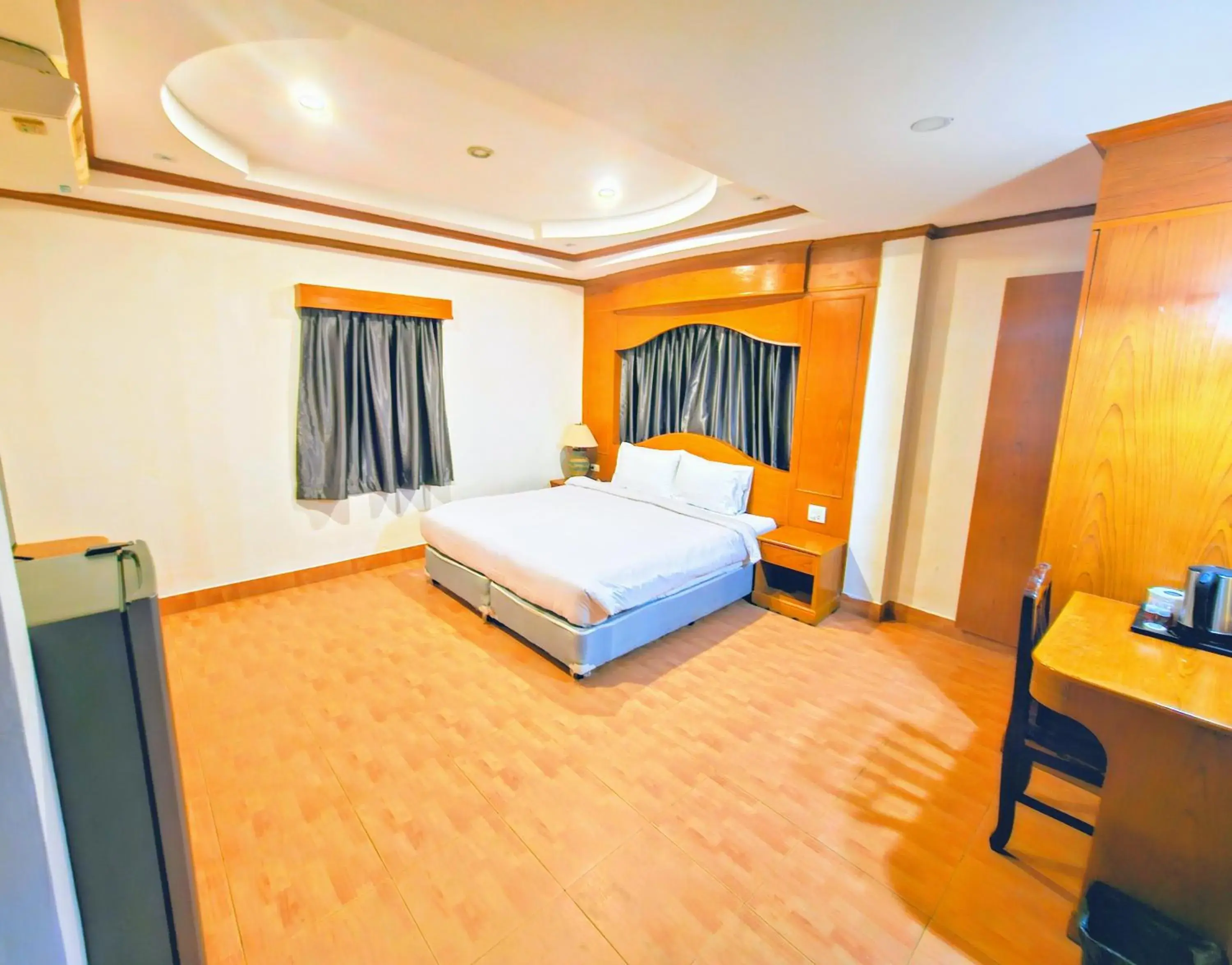 Deluxe Room in Rock Shore Patong Deluxe Room in Rock Shore Patong