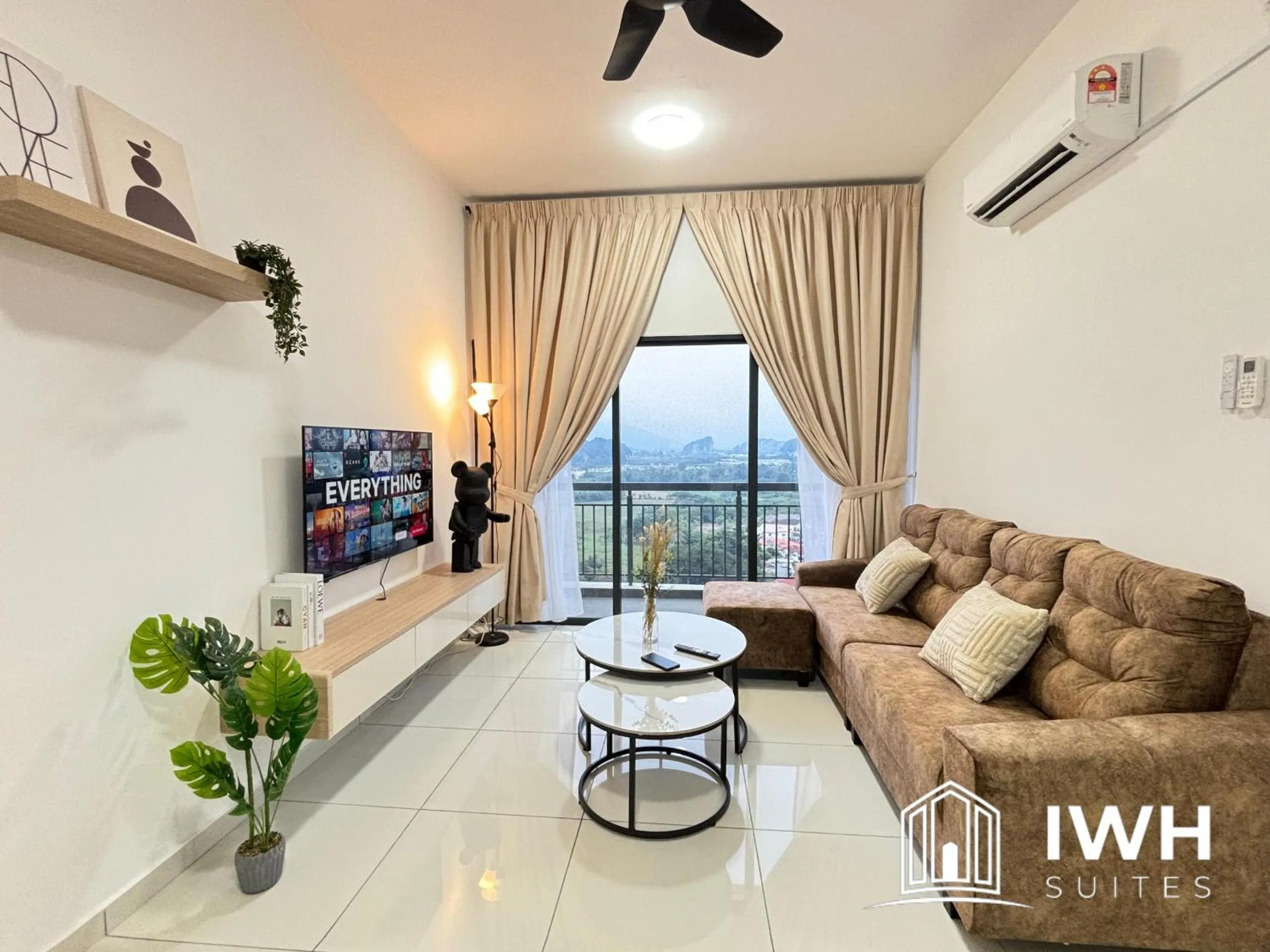 TV and multimedia in Ipoh Horizon Skypool Town Suites 4-11pax by IWH Suites