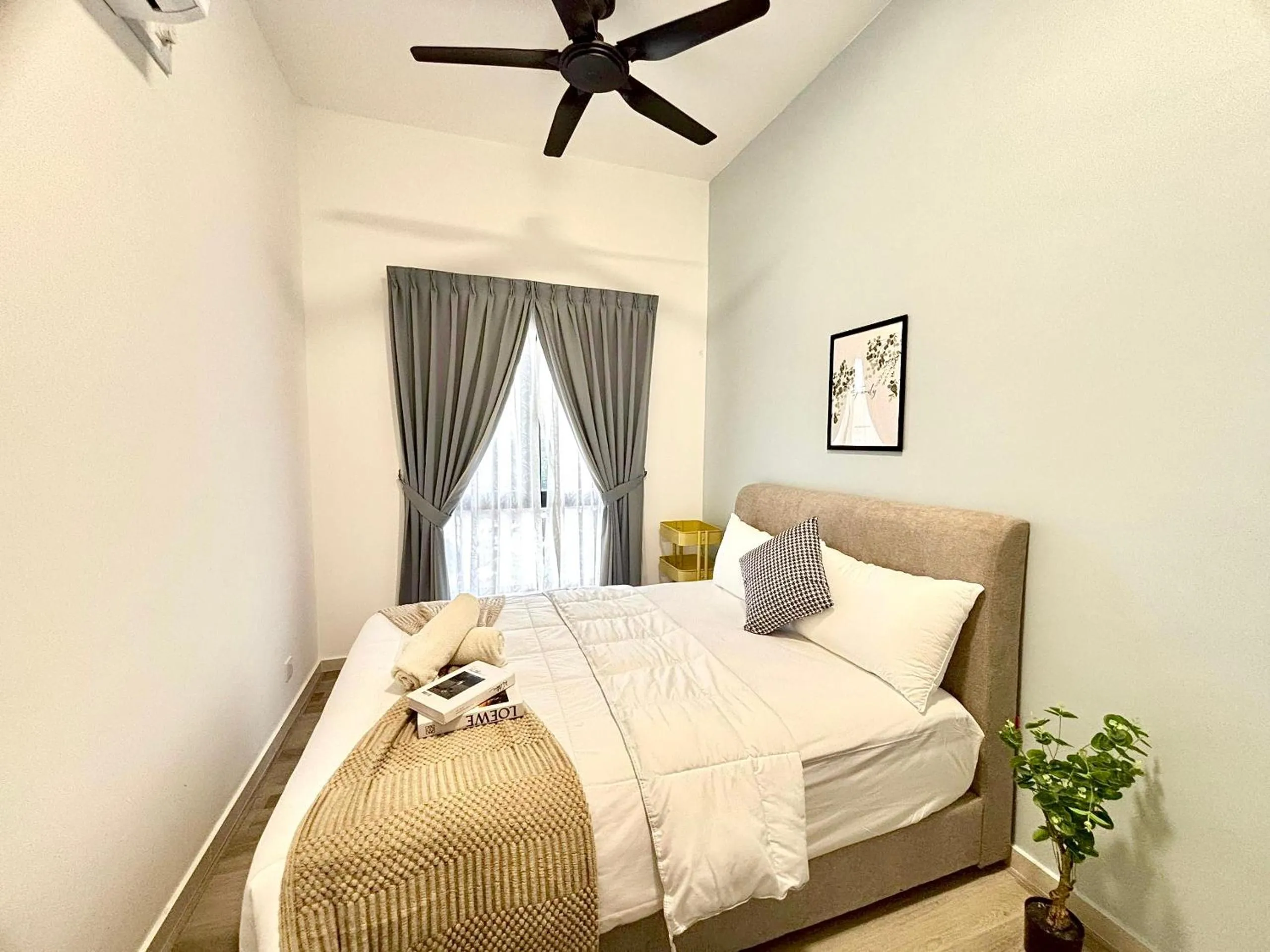 Bed in Ipoh Horizon Skypool Town Suites 4-11pax by IWH Suites