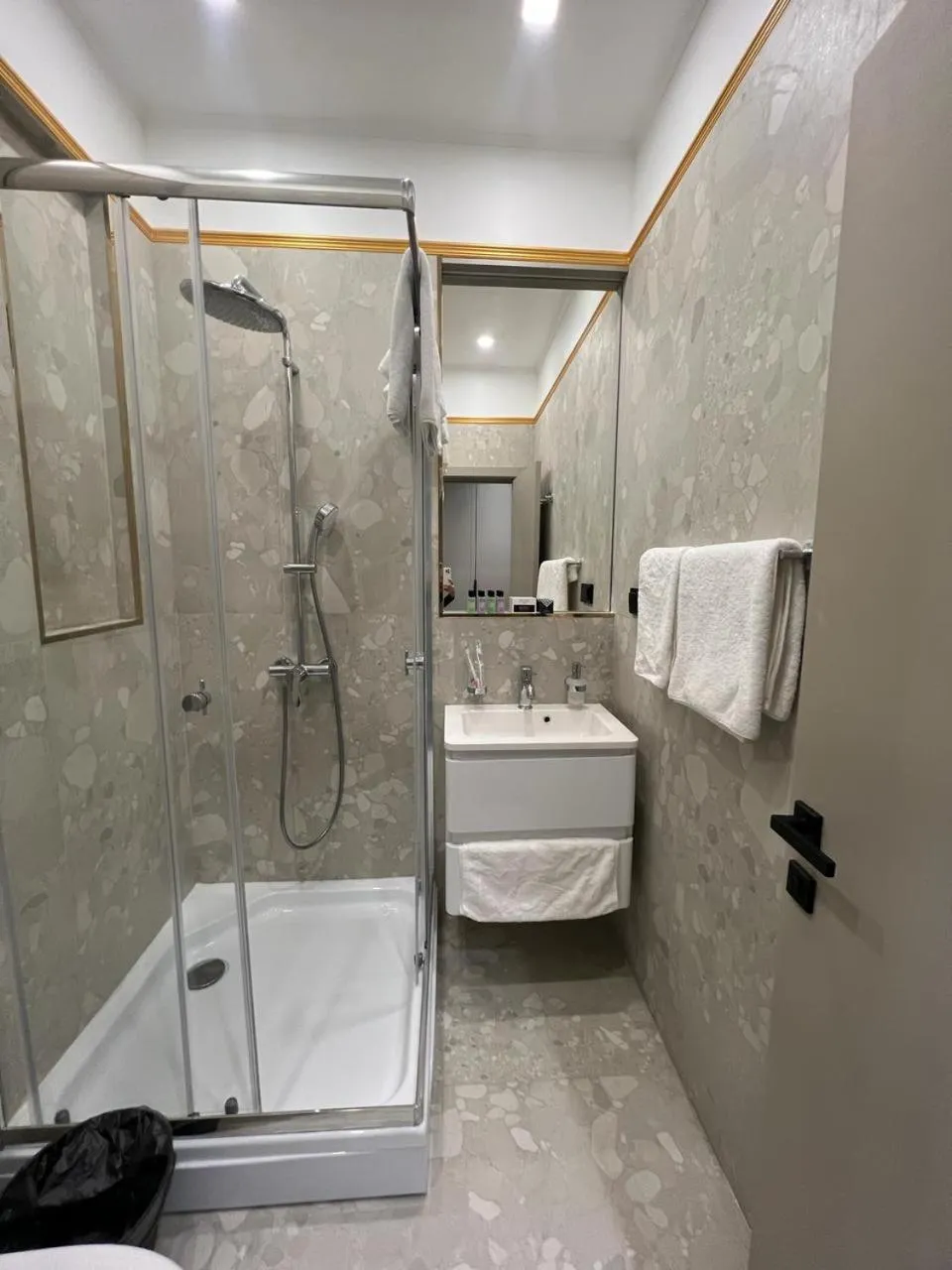 Shower in Caspian Marine Hotel