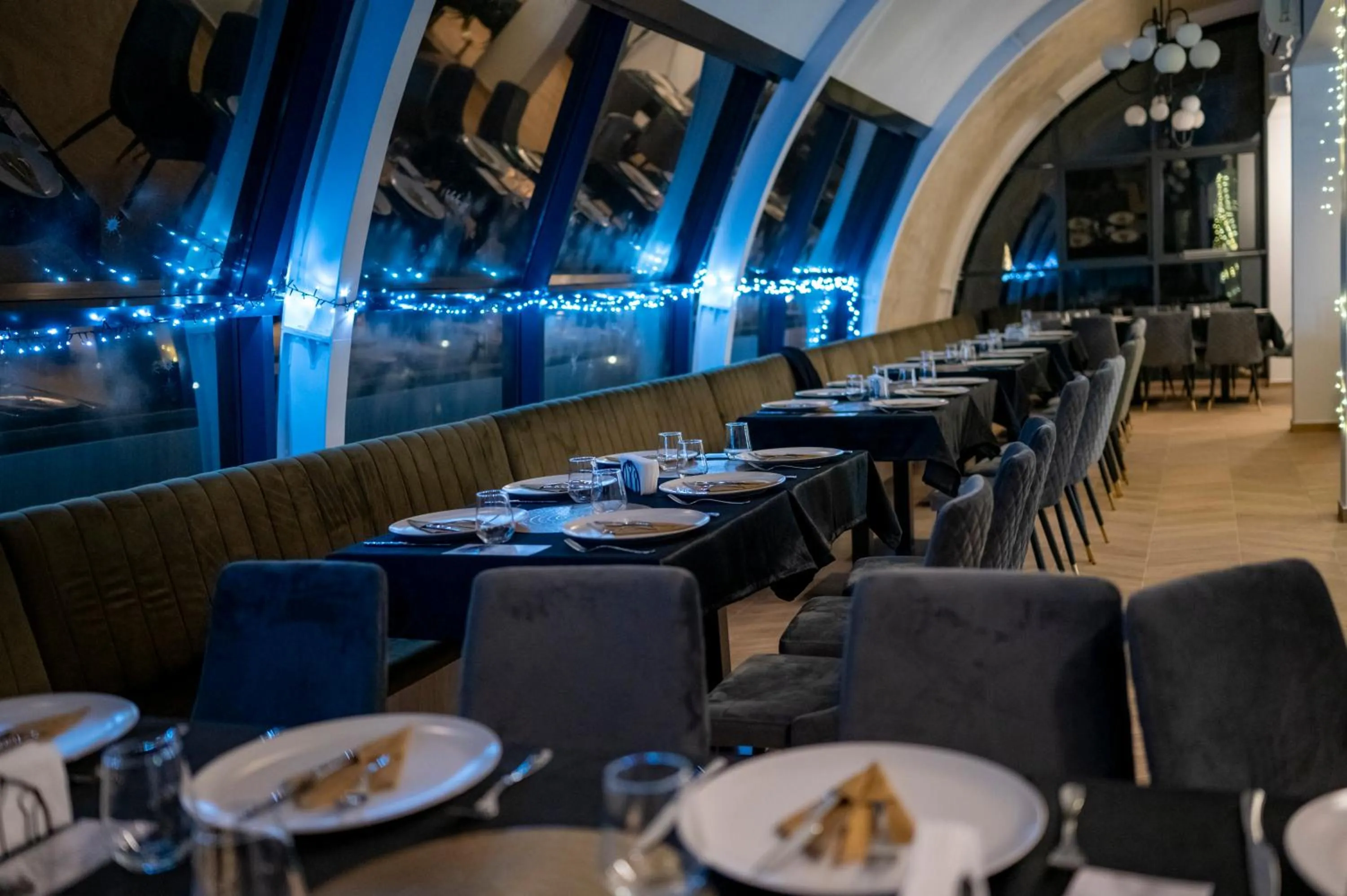 Restaurant/places to eat in Casa EMA Pensiune & SPA