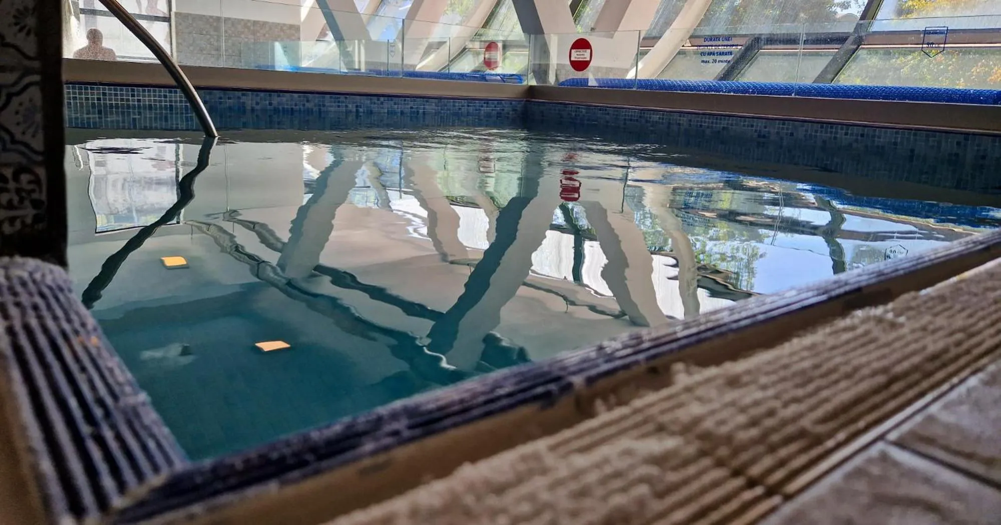 Swimming pool in Casa EMA Pensiune & SPA